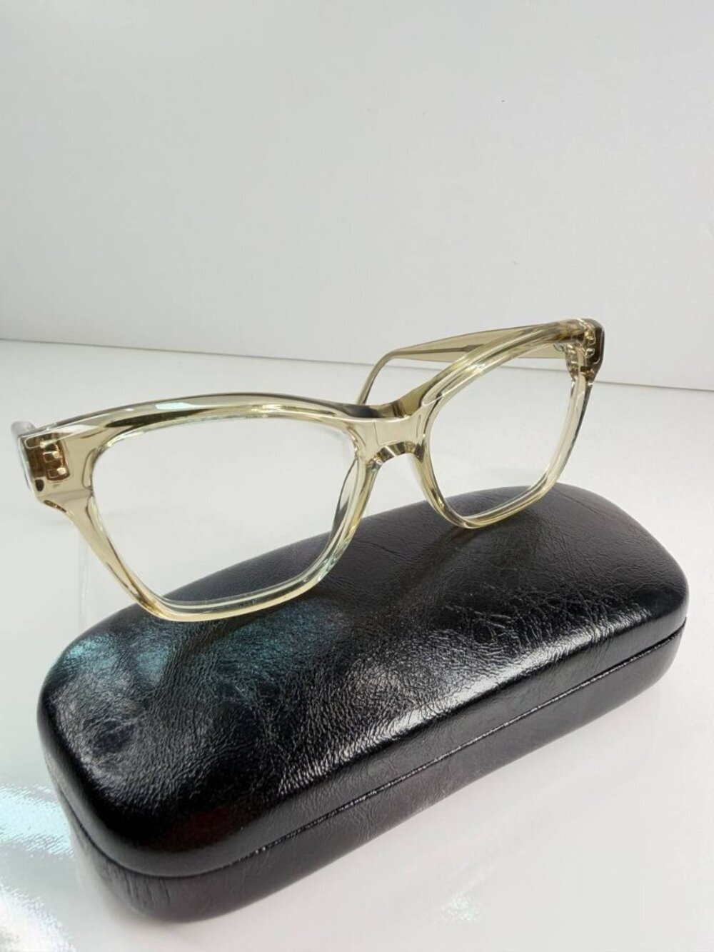 Bailey Nelson Andrea Handcrafted Eyeglasses – Crystal Olive | Size 53-17-145